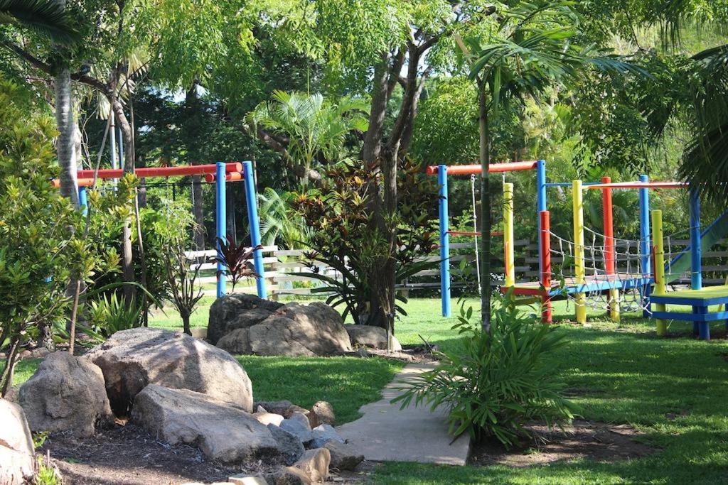 Magnetic Island Resort, Sleeps 3, Free Wifi Nelly Bay ภายนอก รูปภาพ